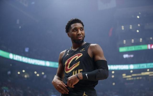 雷火电竞入驻-包含瑞恩队在客场比赛中展现出色表现，击败对手的词条