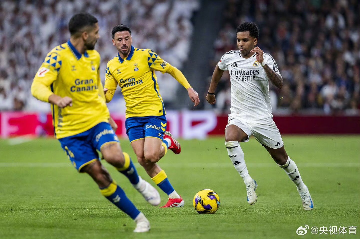 梦幻进球！皇马客场-战胜门兴格拉德巴赫的简单介绍