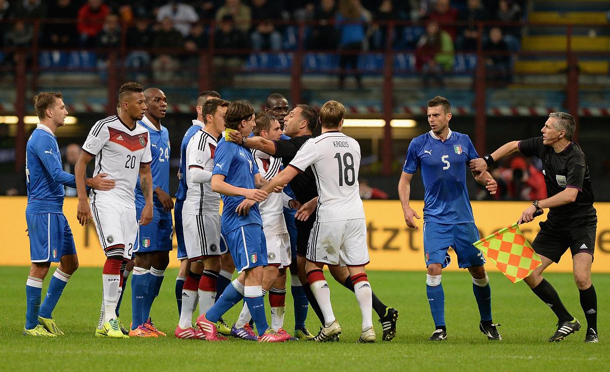 国际米兰的全心全意赢得这场和谐 国际米兰的全心全意赢得这场和谐