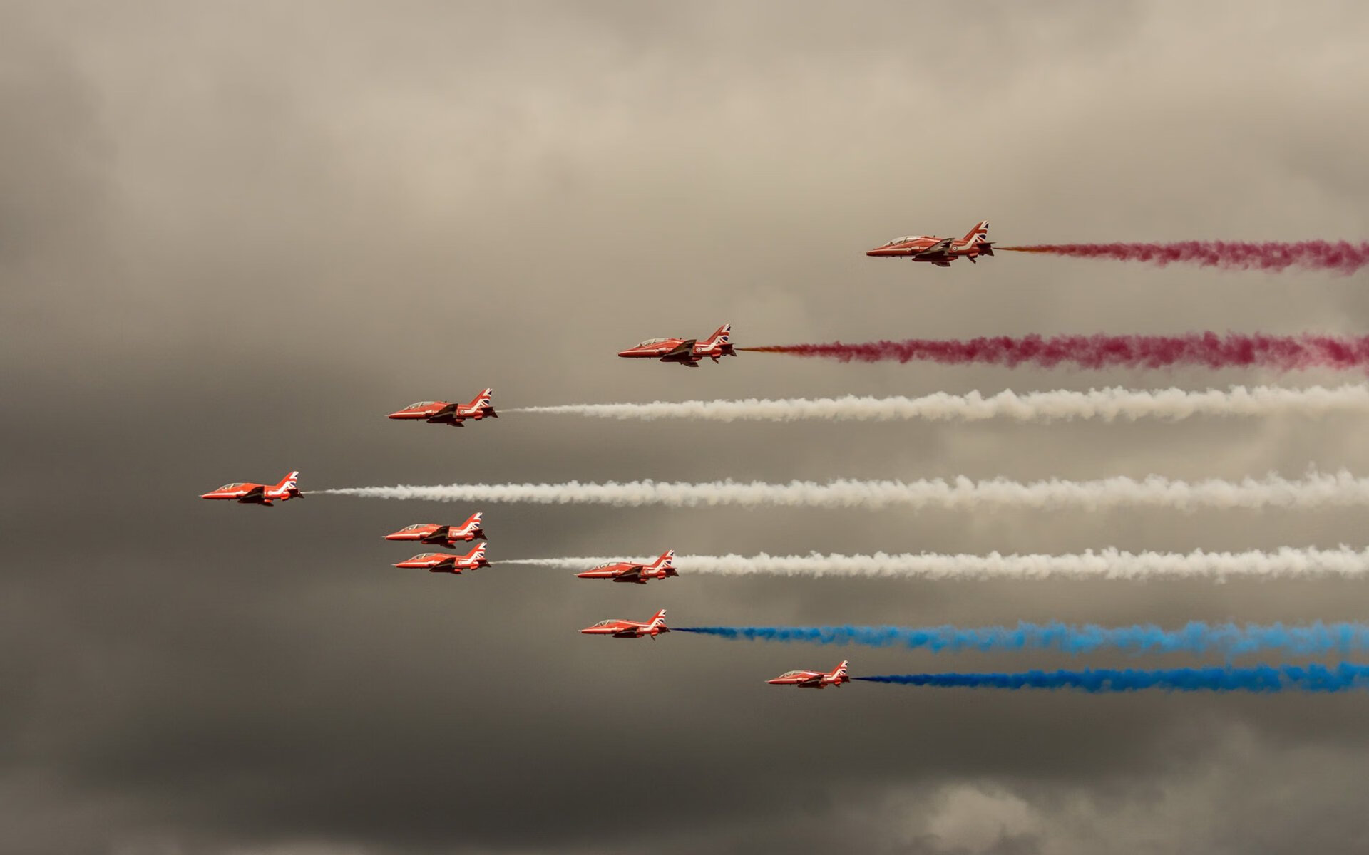 当两个平行宇宙的篮球赛发生碰撞