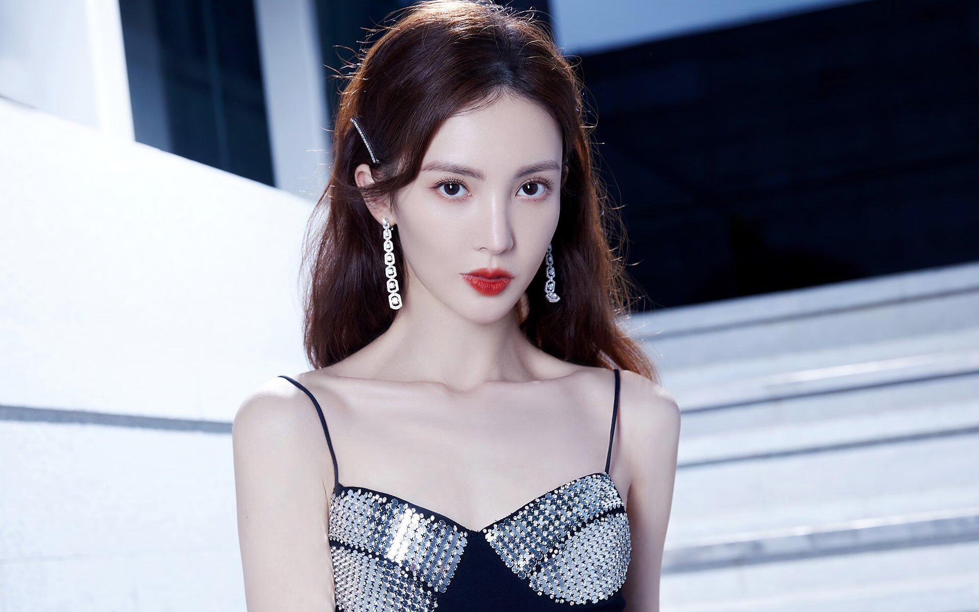 雷火电竞入驻-大漠孤烟VS密西西比浪花，戈贝尔用一座移动长城写下CBA与NBA的唯一性融合